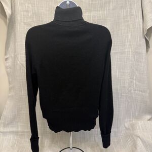 Black 100% Cashmere Turtleneck Medium